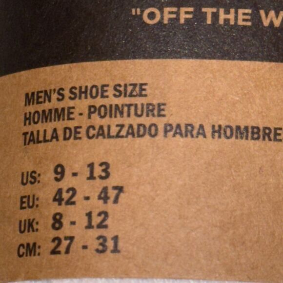 VANS MEN’S SOCKS VARIETY PACK OF THREE IN THREE DIFFERENT COLORS CREW HEIGHT NWT - Picture 7 of 9